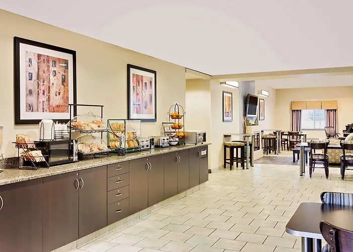 Microtel Inn And Suites By Wyndham - Geneva